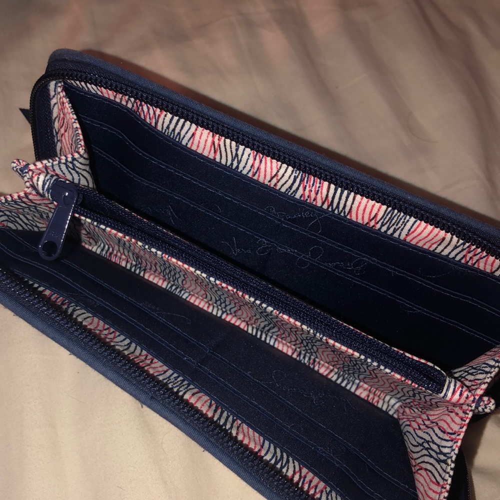 Wallet - Picture 2 of 6